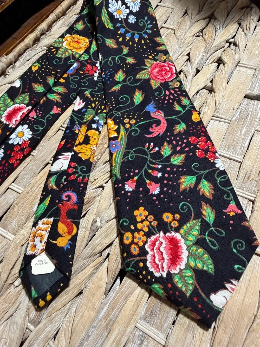 Vera Bradley Tavern on the Green Cotton Tie